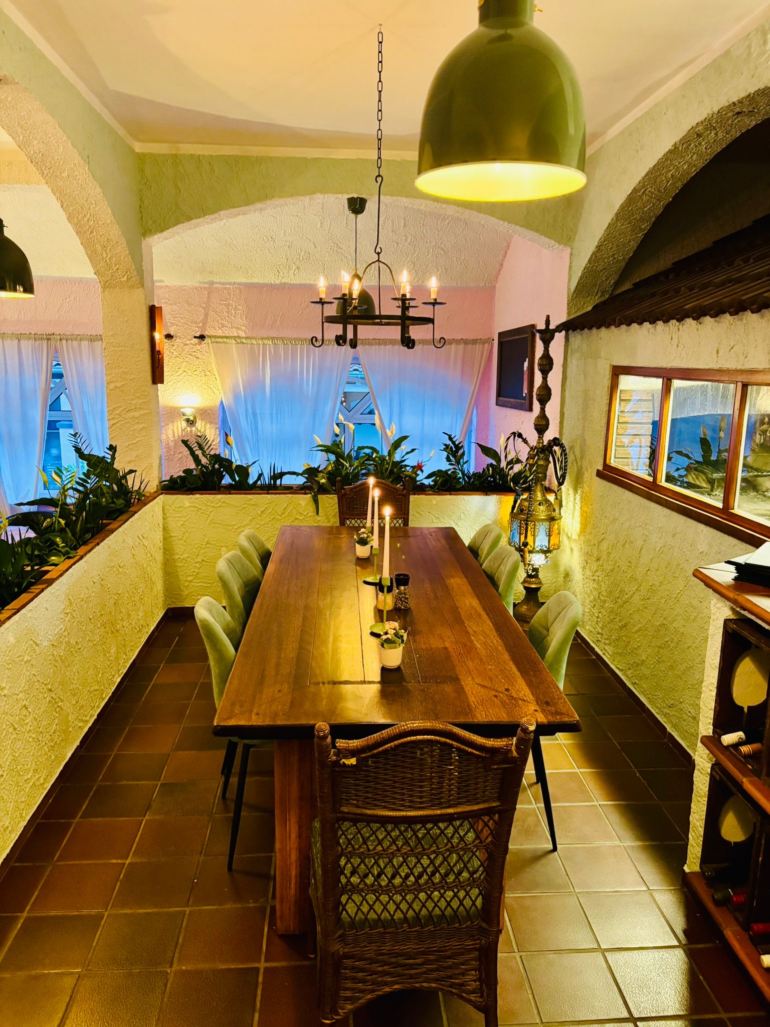 Blind Date Restaurant